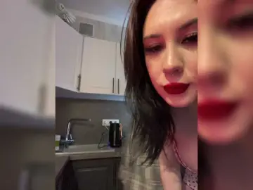 Bongacams Live Porn of CurvyWoman-