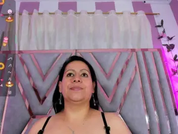 Bongacams Sex Cam of adri-rivera