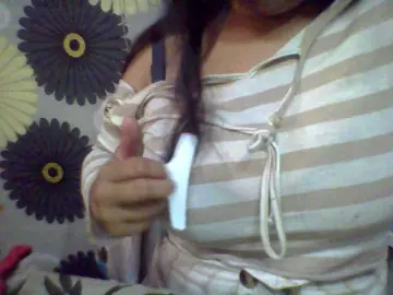 Bongacams Free Porn Cam of babyhornyx