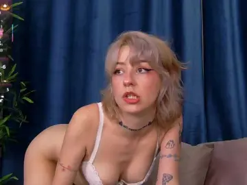 Bongacams Sex Cam of KristenRedd