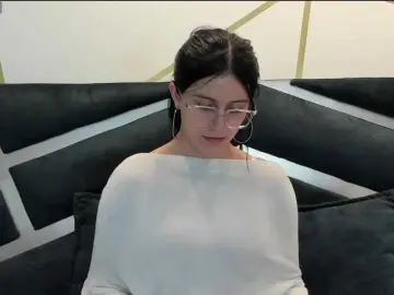 Bongacams Watch Live Sex Cams of maddy-jacksonw