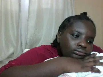 Bongacams Free Live Porn of Hotybobbies