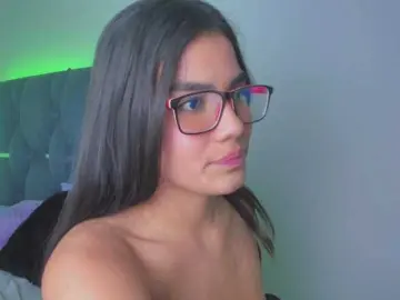 Bongacams Live Sex Cam of crazybaby-squirt