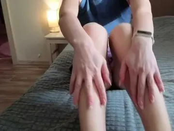 Bongacams Watch Live Sex Cams of Alenaa