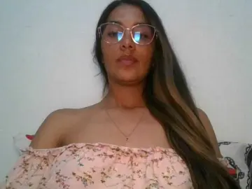 Bongacams Sex Cam of JuanaBrunette