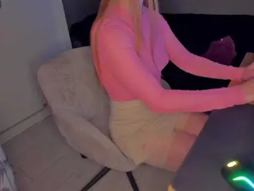 Bongacams Watch Live Sex Cams of LoveLYYk