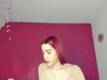 Bongacams Free Porn Cam of RedHeadSusy