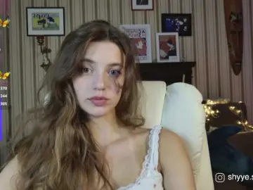 Bongacams Live Sex Cam of SarahSupershy