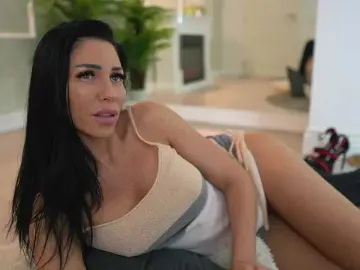 Bongacams Live Sex Cam of MyaBlack