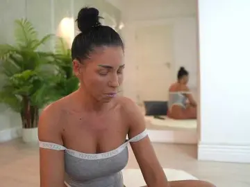 Bongacams Free Live Porn of MyaBlack