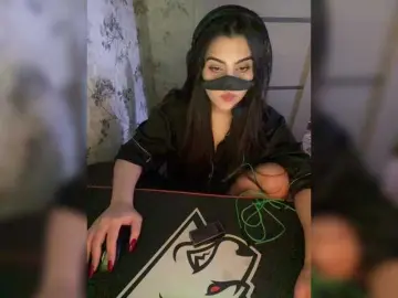 Bongacams Best live sex cam show of aloeloea