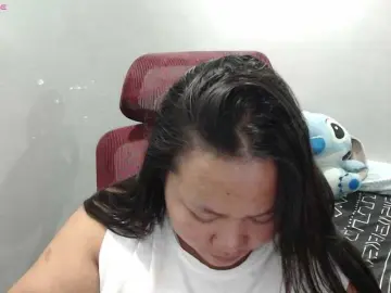 Bongacams Live Sex Cam of BubbleButtPinay