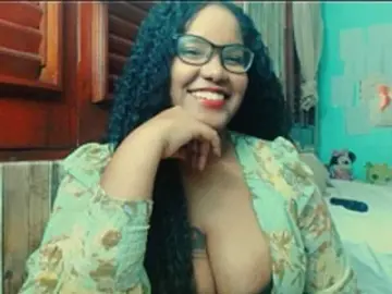 Bongacams Free Porn Cam of sarahlove16