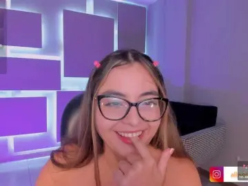 Bongacams Watch Live Sex Cams of AllisonRogers