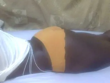 Bongacams Adult Webcam of Juicyass-02