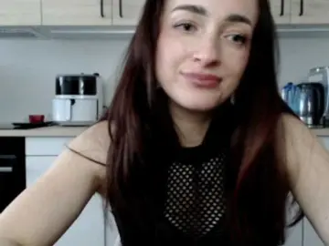 Bongacams Watch Live Sex Cams of LorennePlay