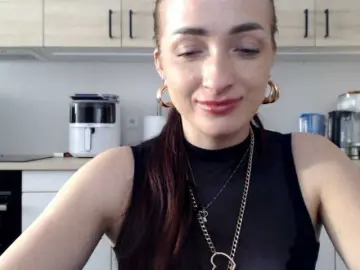 Bongacams Free Porn Cam of LorennePlay