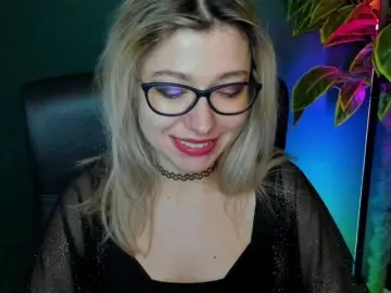 Bongacams Free Live Porn of xxHeidiLove