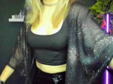 Bongacams Adult Webcams of xxHeidiLove