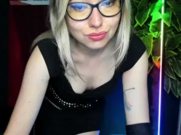Bongacams Free Live Porn of xxHeidiLove