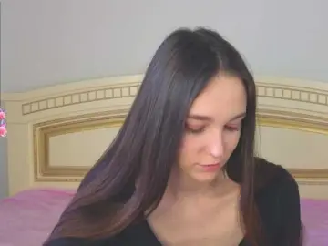 Bongacams Watch Live Sex Cams of SoftieDream