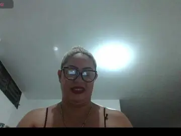 Bongacams Adult Video Chat of Hotmommyxxx