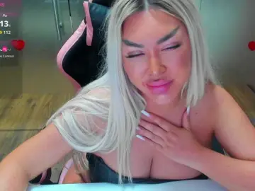 Bongacams Watch Live Sex Cams of SarahStone