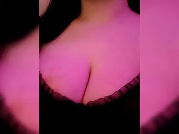Bongacams Adult Video Chat of YennSI