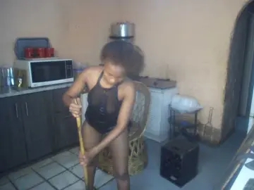 Bongacams Free Porn Cam of Curvypear