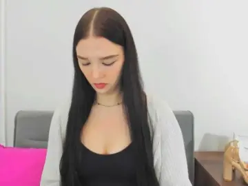 Bongacams Nude Webcam of AvaPretty