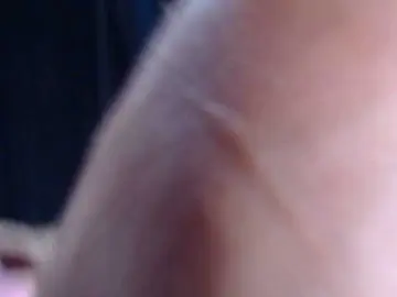 Bongacams Sex Cam of kimfierykitty