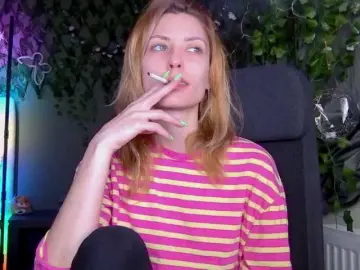 Bongacams Free Porn Cam of karo131324