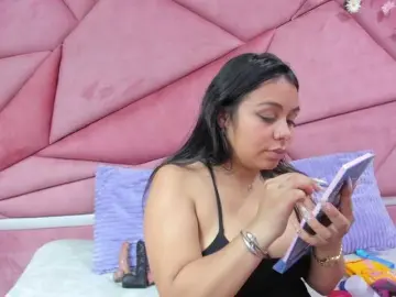 Bongacams Adult Webcam of RossiVioleta