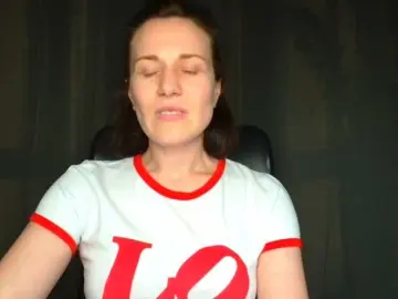 Bongacams Free Live Porn of BellaKisss1