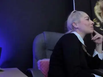 Bongacams Watch Live Sex Cams of viktoria-davis