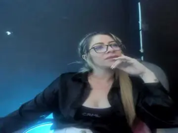 Bongacams Watch Live Sex Cams of viktoria-davis