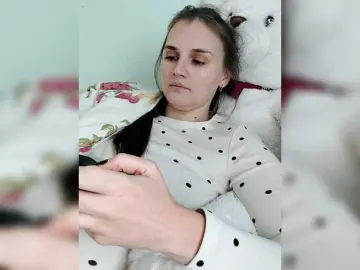 Bongacams Sex Cam of LisaLovHoney