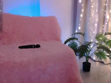 Bongacams Sex Cam of Zeeeme