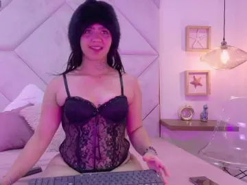 Bongacams Free Porn Cam of ZOWYSPLENDOR