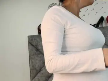 Bongacams Live Porn of ShanteyLaurent