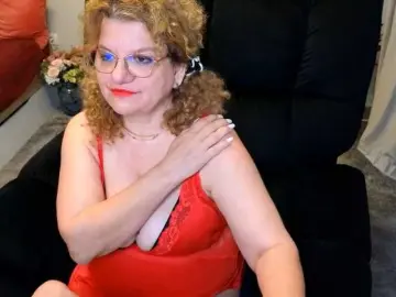 Bongacams Watch Live Sex Cams of maggiemilff68