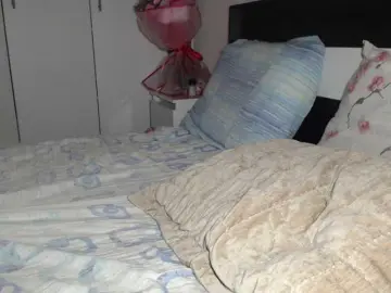 Bongacams Adult Video Chat of petitedanielle