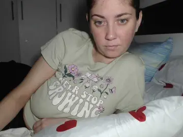 Bongacams Sex Chat of petitedanielle