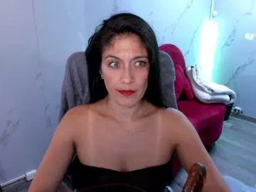 Bongacams Free Live Porn of Sara69-