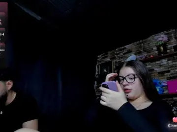 Bongacams Watch Live Sex Cams of Miaxvinn