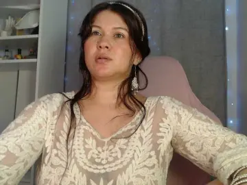 Bongacams Watch Live Sex Cams of Starceleste1