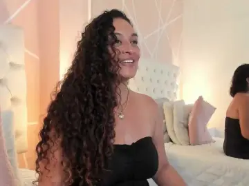 Bongacams Free Live Porn of Rosalinda-77