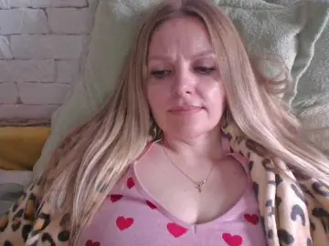 Bongacams Watch Live Sex Cams of AngelAlone