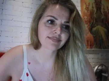 Bongacams Free Live Porn of AngelAlone