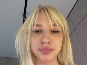 Bongacams Best live sex cam show of EwaBrown